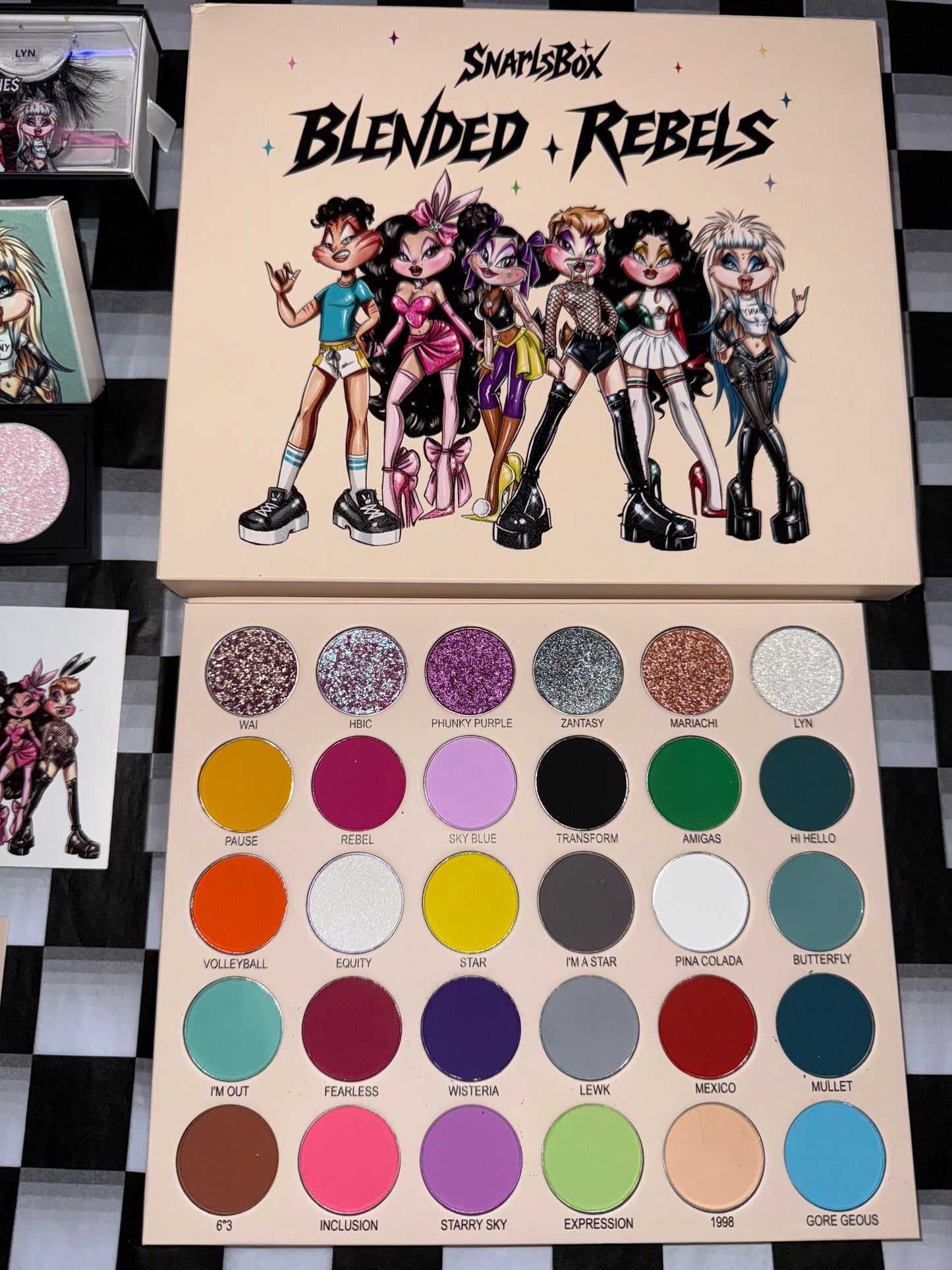 Blended Rebels Palette plus side item