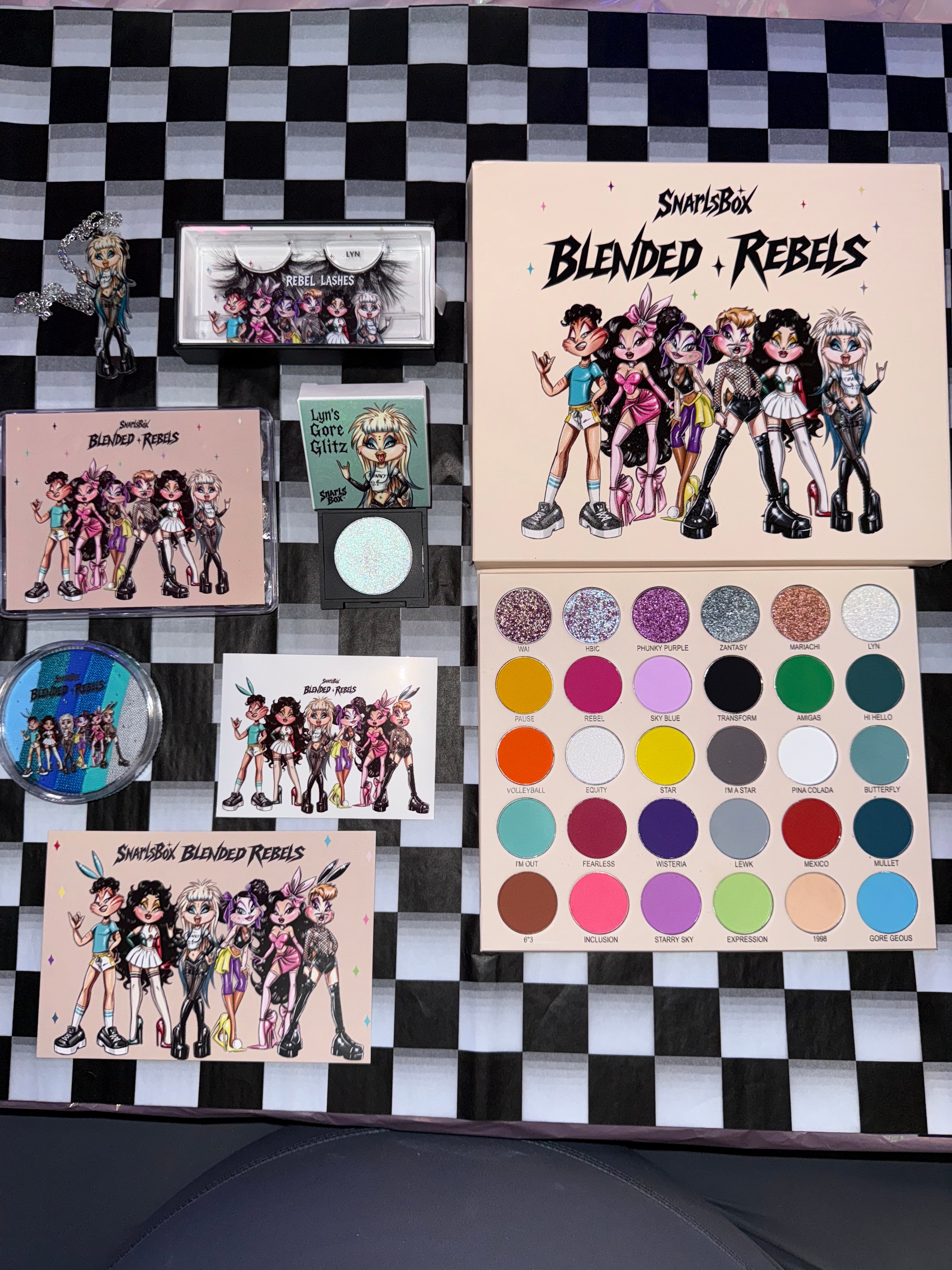 SnarlsBox Cosmetics Co and Makeup Community for all!